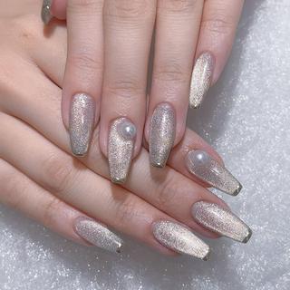 ネイル Queens テイのネイルデザイン