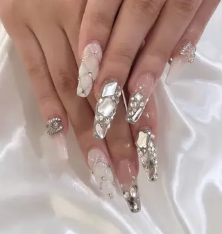 ネイル SALON ELVI.のネイルデザイン