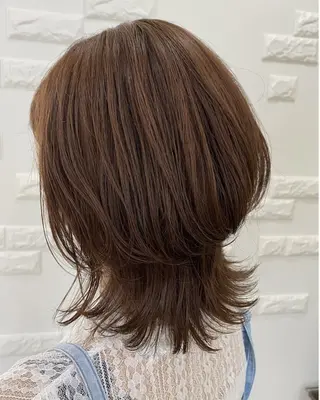 ミディアム 佐藤 帆春のヘアスタイル