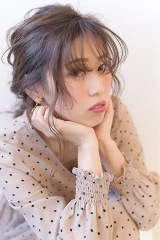 セミロング カラー ヘアアレンジ Lien 深井店のヘアスタイル