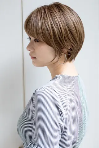ショート 代表 吉澤弘哲のヘアスタイル