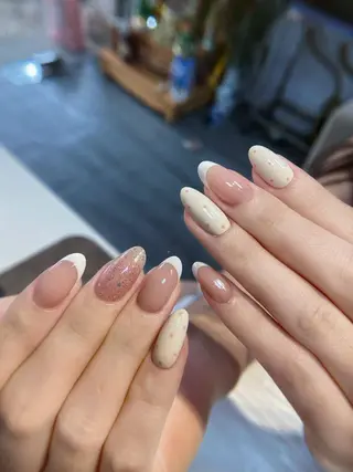 セミロング T&D NailSalonのネイルデザイン