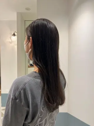 ミディアム 成岡 愛美のヘアスタイル