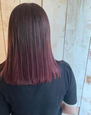 ミディアム 鷺谷 玲奈のヘアスタイル