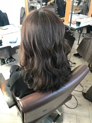 ミディアム 豊中駅3分eha レッスンモデルのヘアスタイル