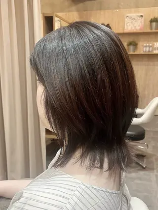ミディアム 佐藤 未来のヘアスタイル