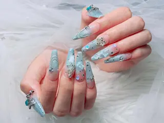 ロング カラー Bling Salonのネイルデザイン