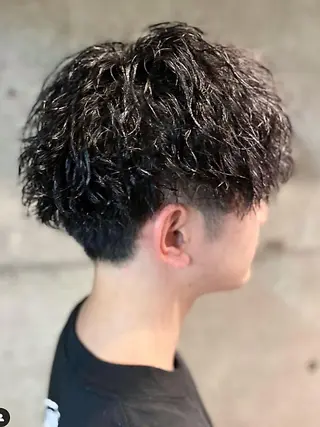 ショート パーマ 伊東 颯のヘアスタイル