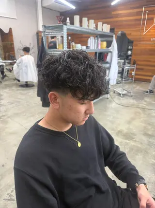 ショート 野上 晃生のヘアスタイル