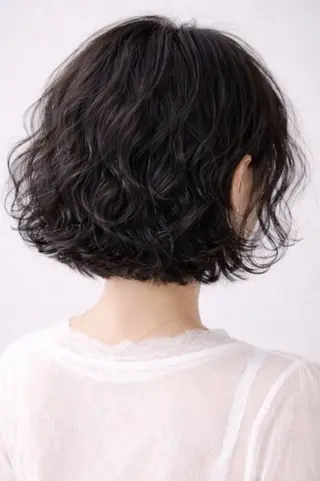 ショート カラー パーマ 透明感/髪質改善 / NUJAR/りかのヘアスタイル