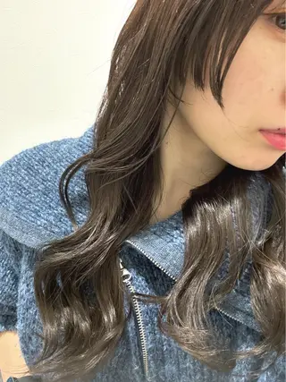 ミディアム カラー 似合う髪型見つけます AYAKAのヘアスタイル