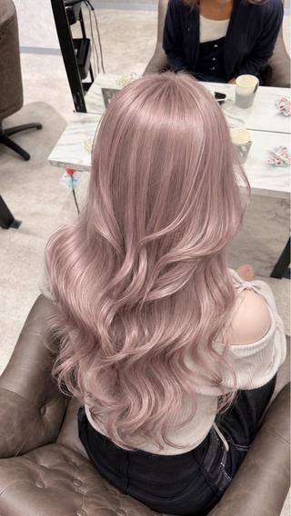 セミロング 町田ブリーチ特化 MANATOのヘアスタイル