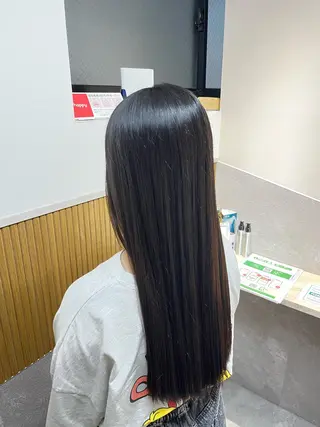 ロング 西田 優作のヘアスタイル