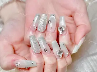 ネイル 🦋 Queenieのネイルデザイン