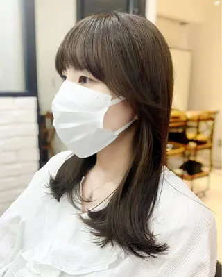 ロング カラー パーマ ヘアアレンジ メンズ キッズ ネイル マツエク・マツパ アイブロウ 似合せレイヤー/ 柔らか透明感カラーのヘアスタイル