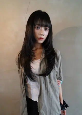 ロング カラー 林 蓮/レイヤー/ 透明感カラーのヘアスタイル