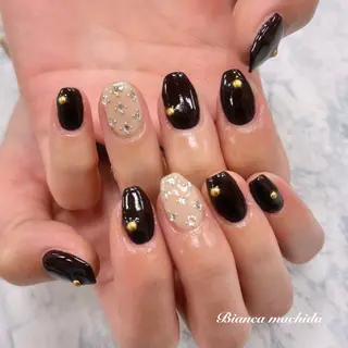 ネイル BIANCA 🖤 NISHIMURAのネイルデザイン