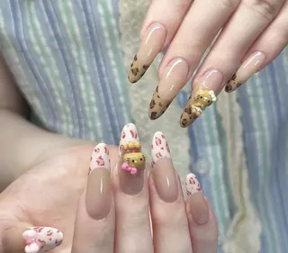 ネイル Pure&Rich Nailのネイルデザイン