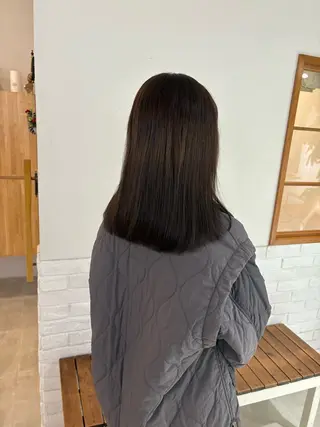 セミロング カラー 大西 杏依のヘアスタイル