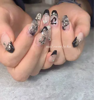ネイル ネイルルームリッカ 𝐦𝐚𝐲𝐮のネイルデザイン