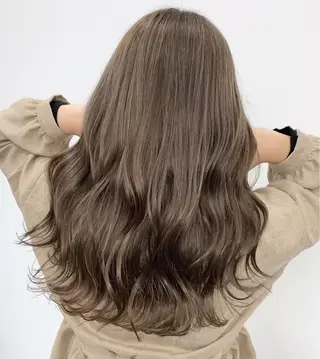 セミロング 山田 絵里菜のヘアスタイル