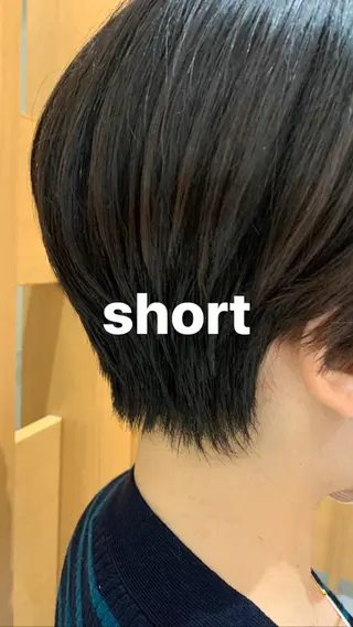 ショート ARMONY秋山輝也 コテ巻き風パーマ特化のヘアスタイル