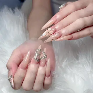 ネイル Luna Mikaのネイルデザイン