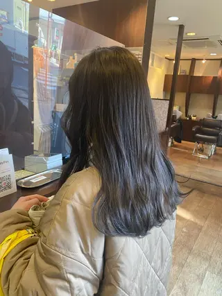 ロング カラー サプリームヘア 飯田みち瑠のヘアスタイル