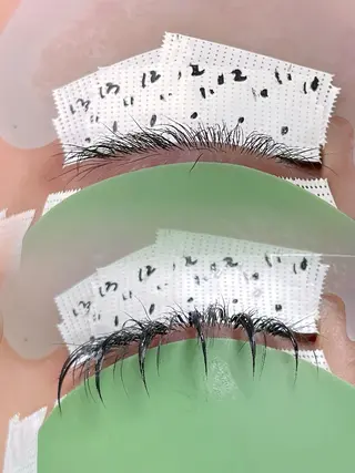マツエク・マツパ 168.0 beauty のネイルデザイン