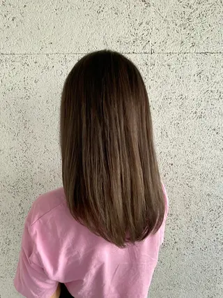 セミロング カラー KOOKI スティードトーキョーのヘアスタイル