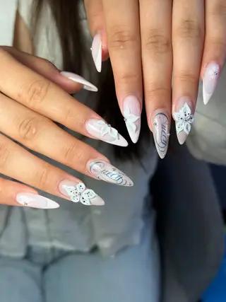 ネイル CoMo Nailのネイルデザイン