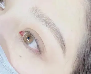 アイブロウ eyelist MANAのマツエク・マツパデザイン