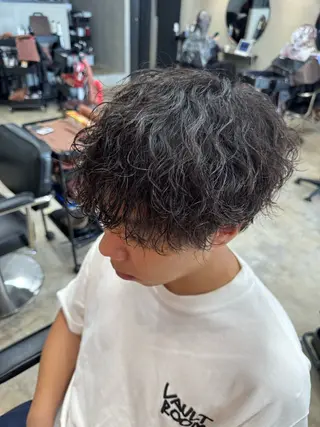 パーマ メンズ 阪田 素規のヘアスタイル