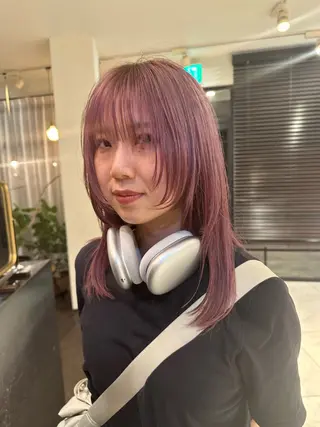 セミロング 🩵HOLLY🩵 ブリーチ🩵カレンのヘアスタイル