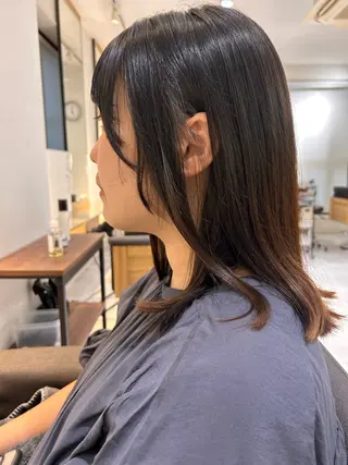 ミディアム 玉田 千智のヘアスタイル