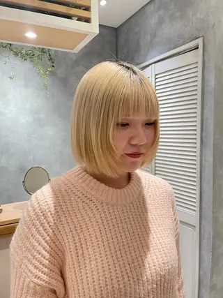 ショート 透明感カラー 🩶🩵🩷AIRIのヘアスタイル