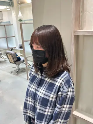 ミディアム N,SOL / 岩上 新大のヘアスタイル