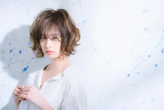 ショート 《インナーカラー》 YAMADAのヘアスタイル