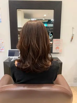 ミディアム 保井 実奈美のヘアスタイル