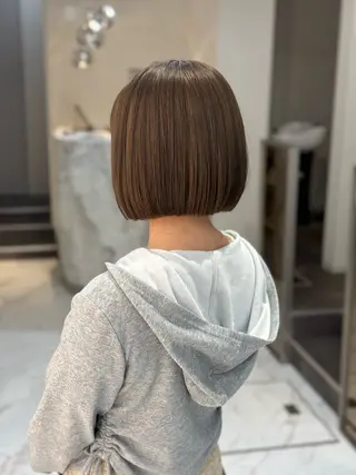 ショート 実子 /透明感カラーのヘアスタイル