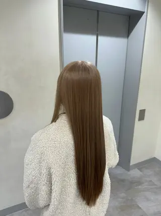 ロング ハイトーン✖️ 縮毛矯正シュンペイのヘアスタイル