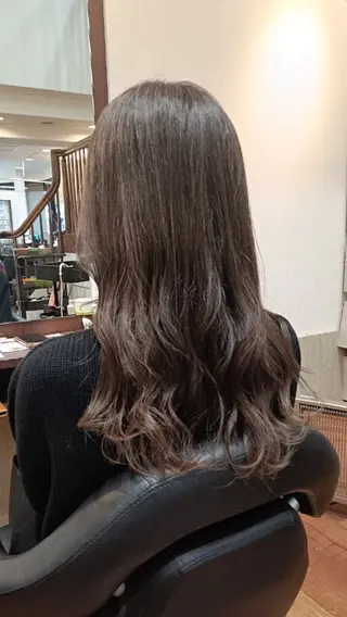 ロング カラー 谷口ゆめ/縮毛矯正/ 大人女子/眉ワックスのヘアスタイル
