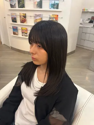 ロング 横山 鈴名のヘアスタイル