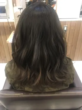 セミロング 土屋 ゆうこのヘアスタイル