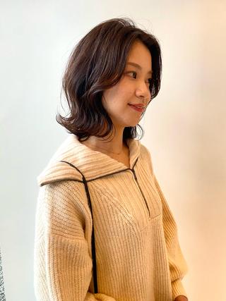 ミディアム カラー 横地 凌のヘアスタイル