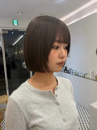 ショート カラー ベージュ🤎透明感 カラー/リン🔔のヘアスタイル