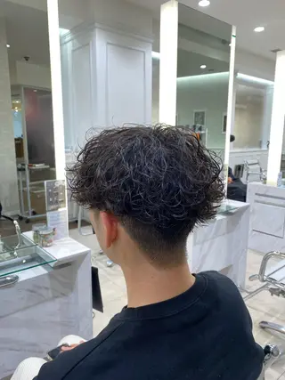 パーマ メンズ スパイラル波巻き パーマ井本汰壱のヘアスタイル