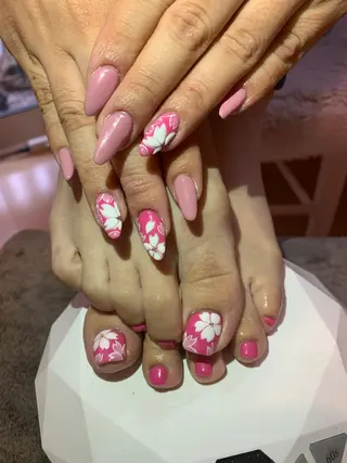 ネイル LAVISH 大和店 🤱子連れ大歓迎のネイルデザイン