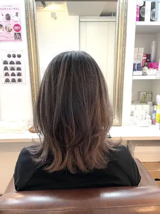 ミディアム 🌈elua yukaのヘアスタイル