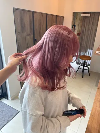 カラー 村居 佑愛のヘアスタイル
